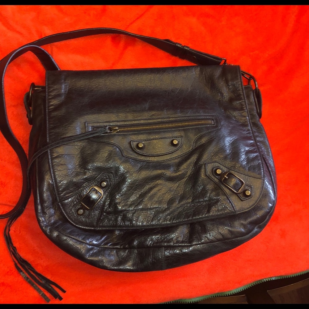 Balenciaga Messenger Bag!